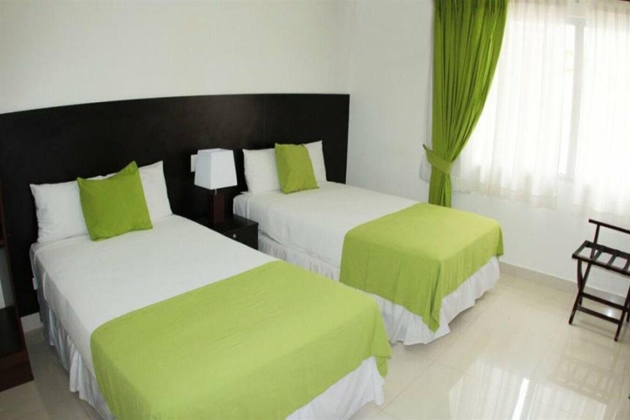 Az Hotel And Suites Cidade do Panamá Exterior foto